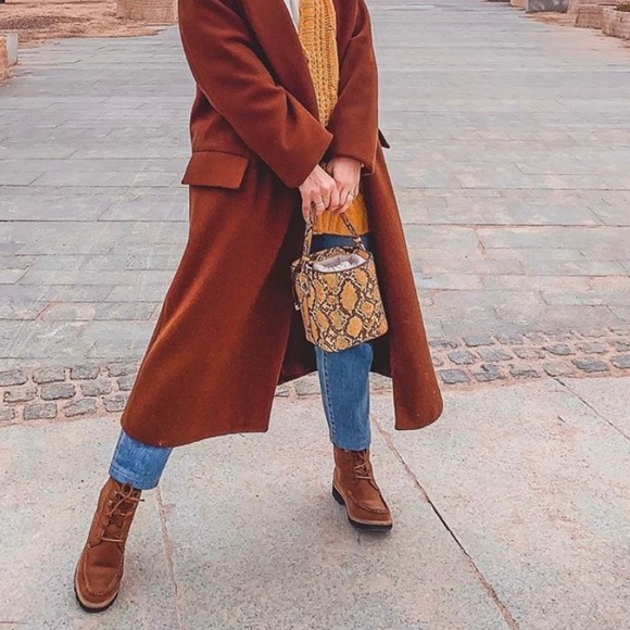 Mango Faux leather bucket bag bloggers fav - Picture 1 of 8